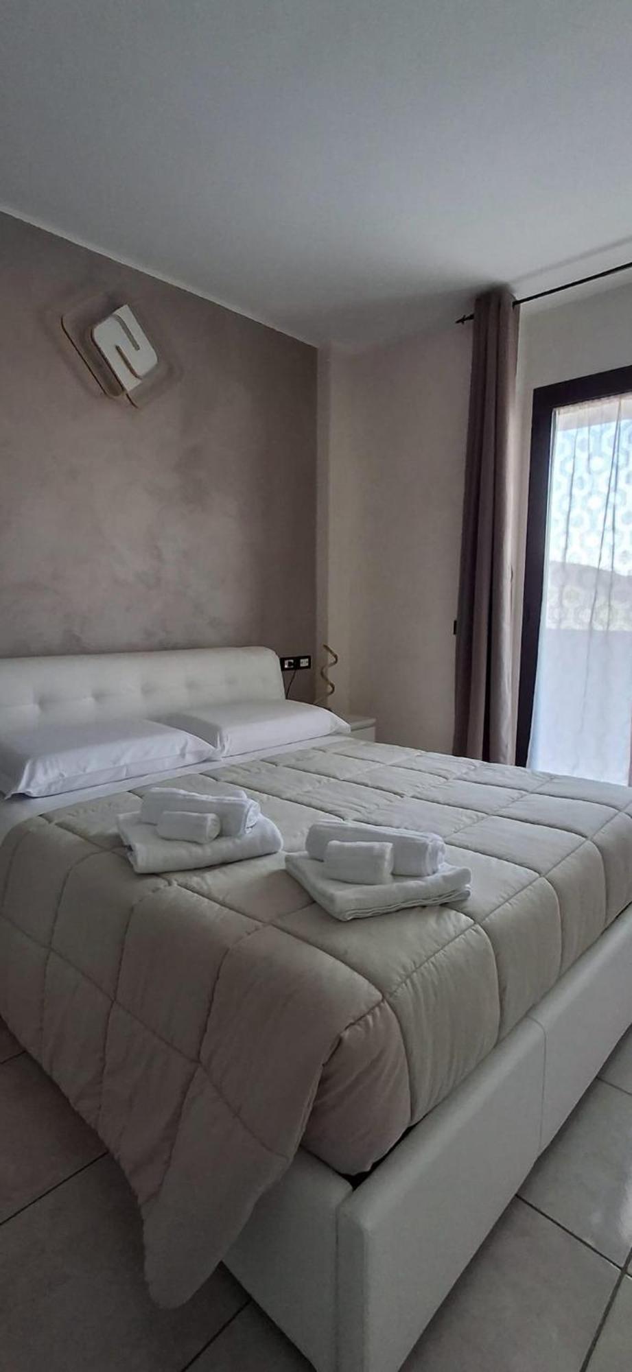 B&B La Ninfa Del Lago 레시나 외부 사진